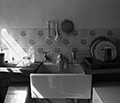 kitchen sink ⓒ Cate McRae 2003 All Rights Reserved
